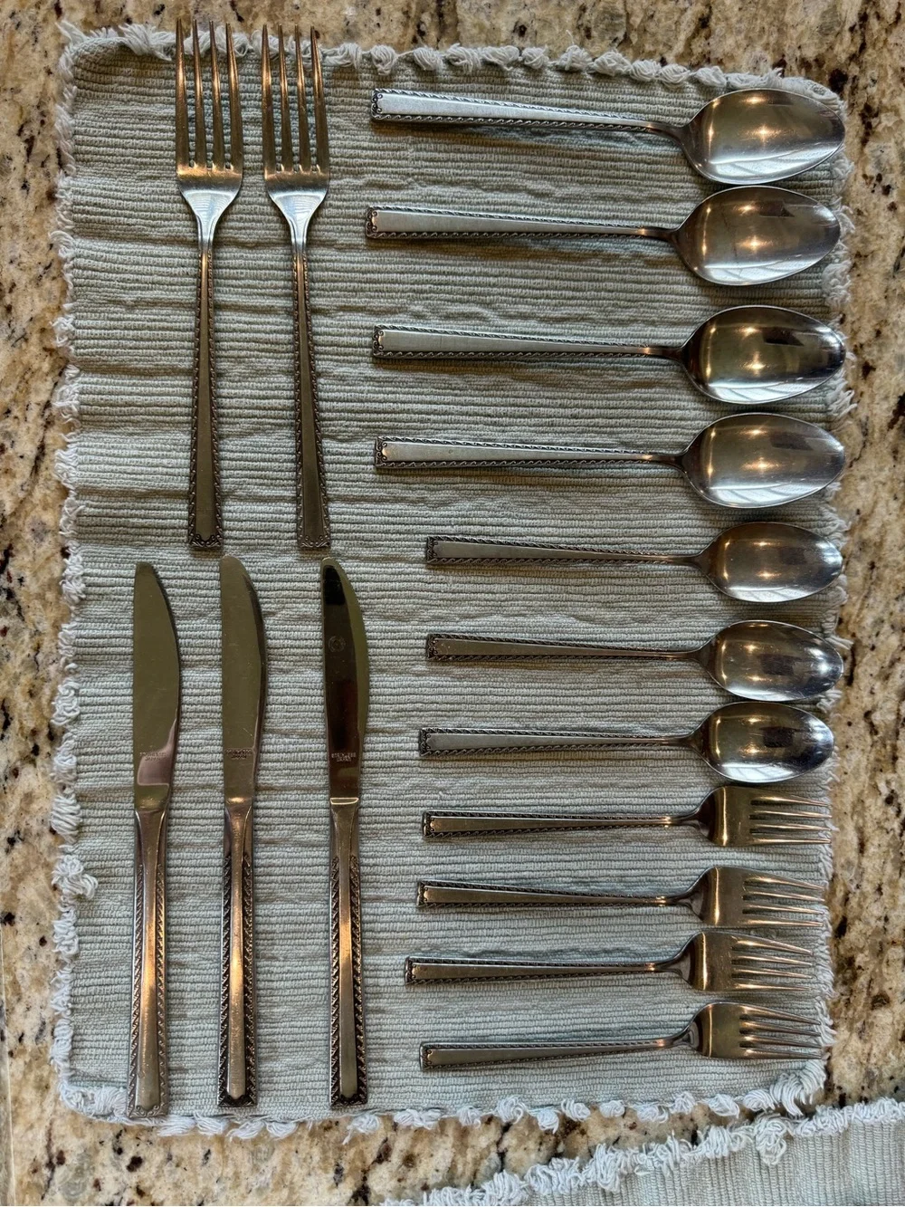 16 Piece Vintage Mid Century Watertown Stainless Steel Japan Cutlery